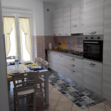 Casa Vacanze Gala 피우미치노 외부 사진