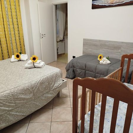 Casa Vacanze Gala 피우미치노 외부 사진