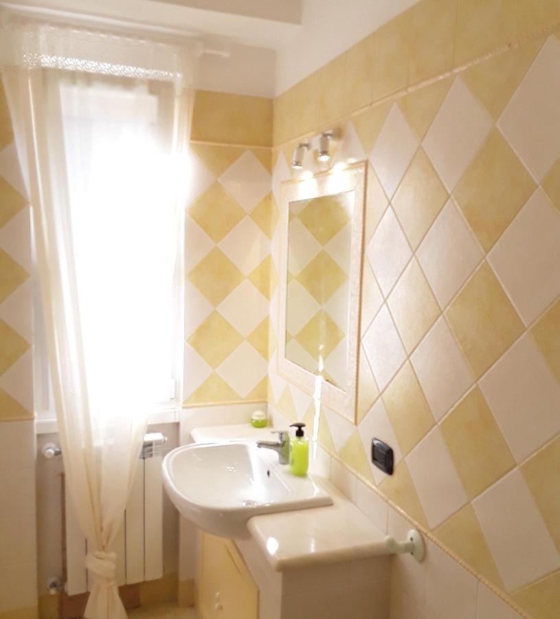 Casa Vacanze Gala 피우미치노 외부 사진
