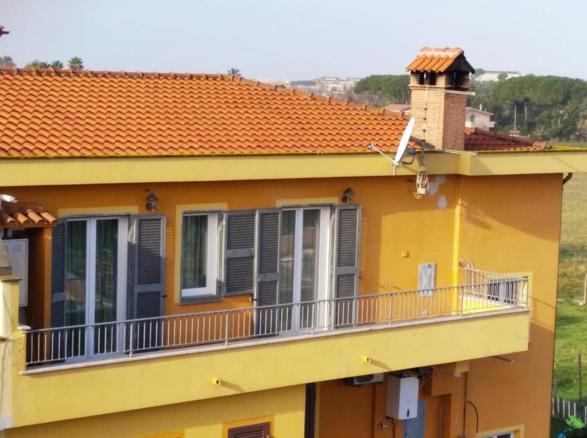 Casa Vacanze Gala 피우미치노 외부 사진